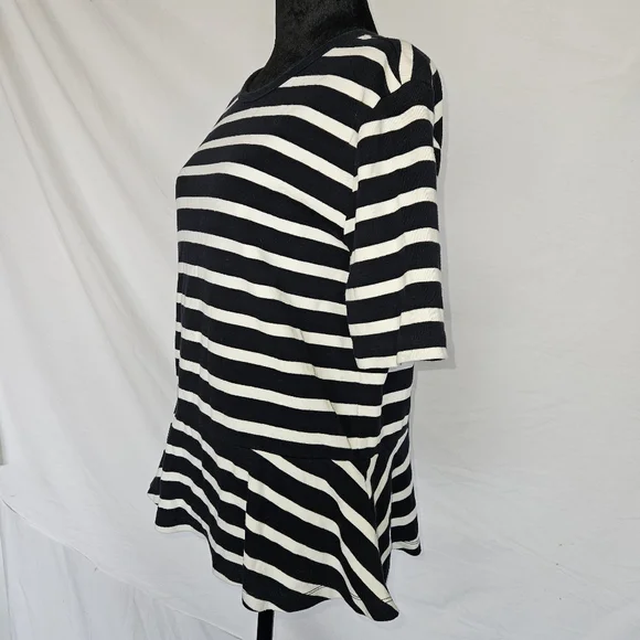 Size XL GAP Navy and White Striped Peplum Women's Top - Picture 2 of 10